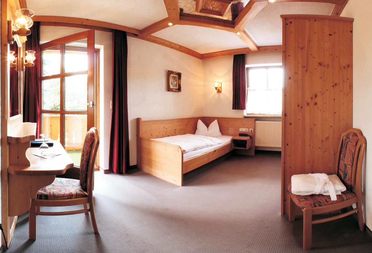 רימבאך Wellness Hotel Bayerischer Hof מראה חיצוני תמונה