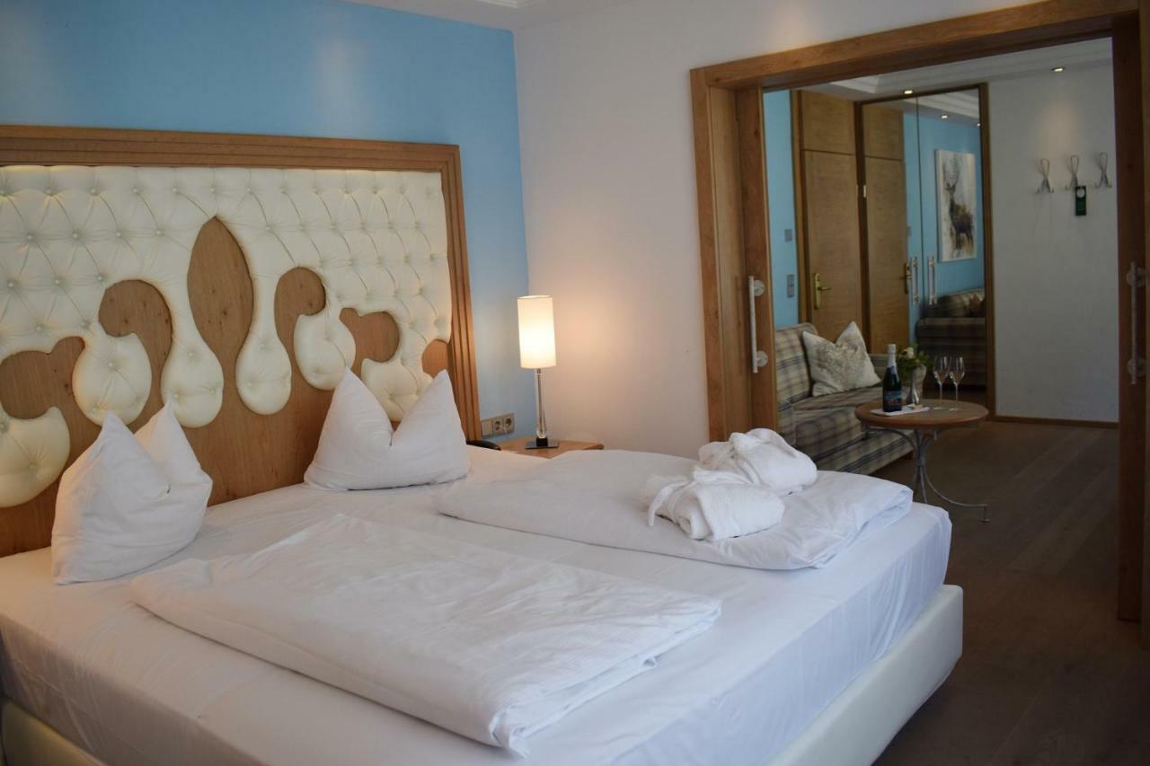 רימבאך Wellness Hotel Bayerischer Hof מראה חיצוני תמונה