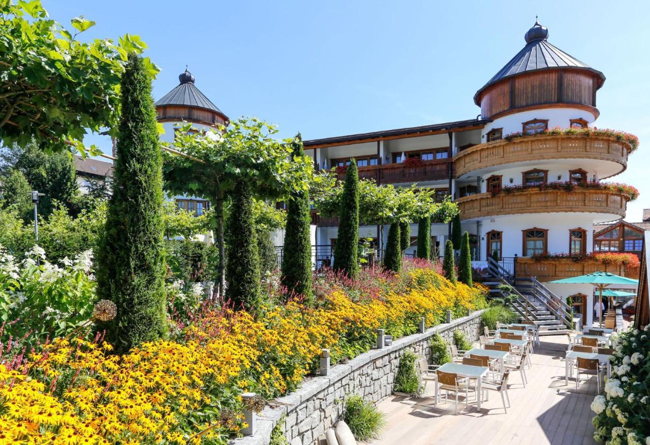 רימבאך Wellness Hotel Bayerischer Hof מראה חיצוני תמונה